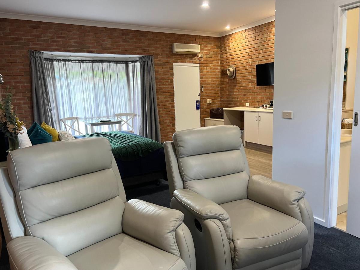Coastal Waters Motor Inn Lakes Entrance Extérieur photo