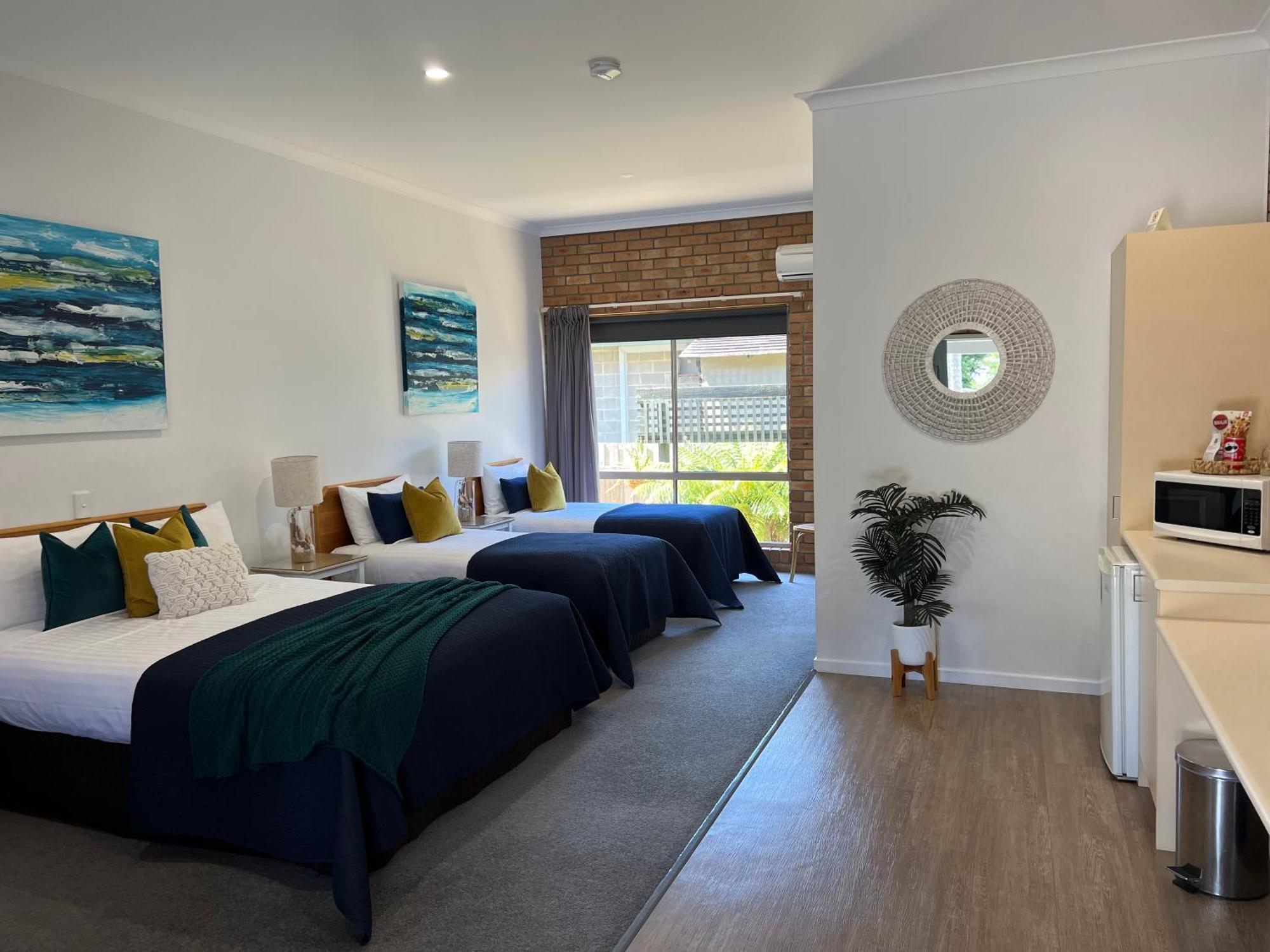 Coastal Waters Motor Inn Lakes Entrance Extérieur photo